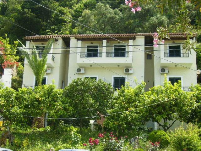 Akrogiali Rooms Mpoukaris Exterior foto